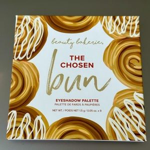 NIB Beauty Bakerie The Chosen Bun Eyeshadow Palette